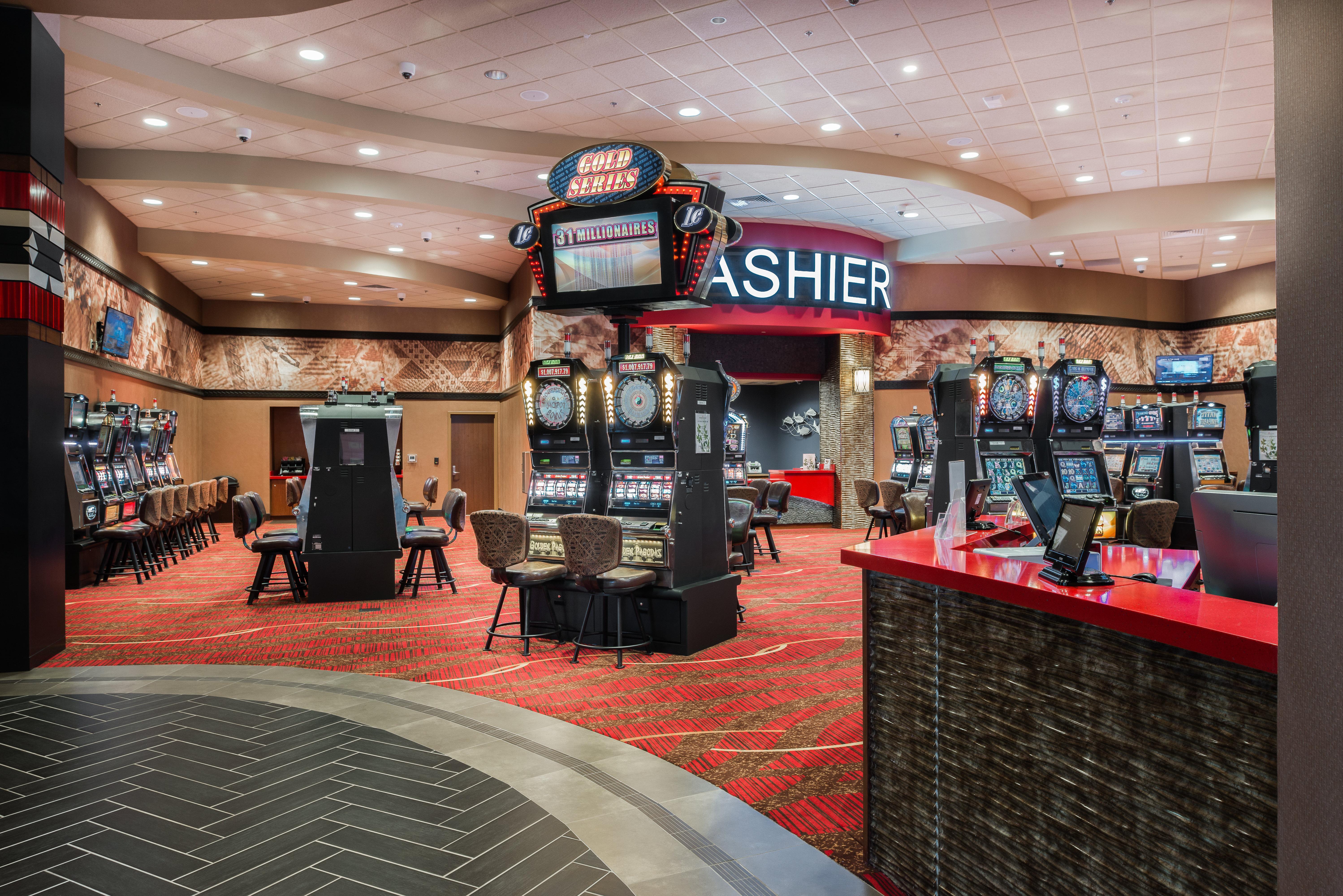Holiday Inn Express Klamath - Redwood Ntl Pk Area By Ihg Bagian luar foto