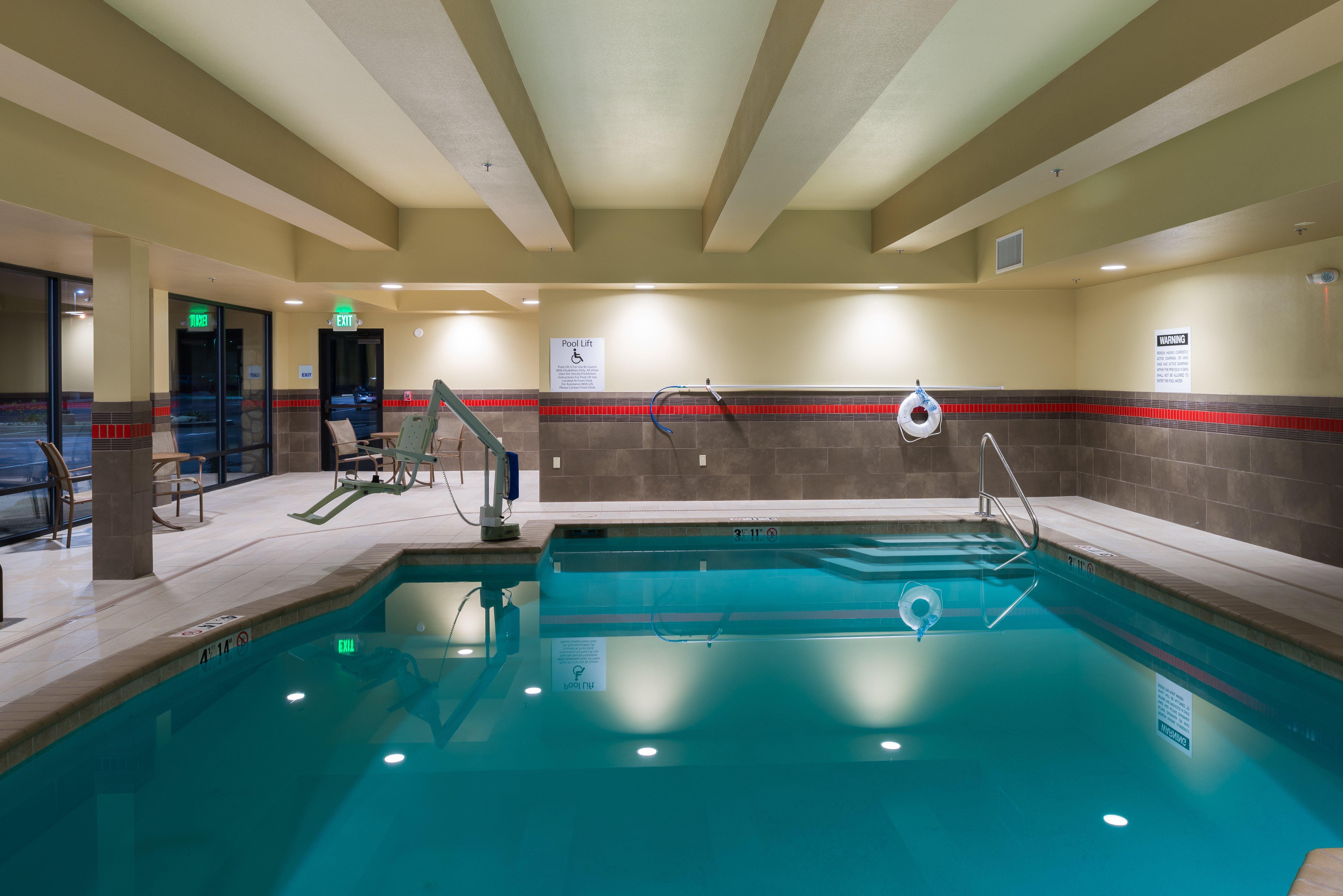 Holiday Inn Express Klamath - Redwood Ntl Pk Area By Ihg Bagian luar foto