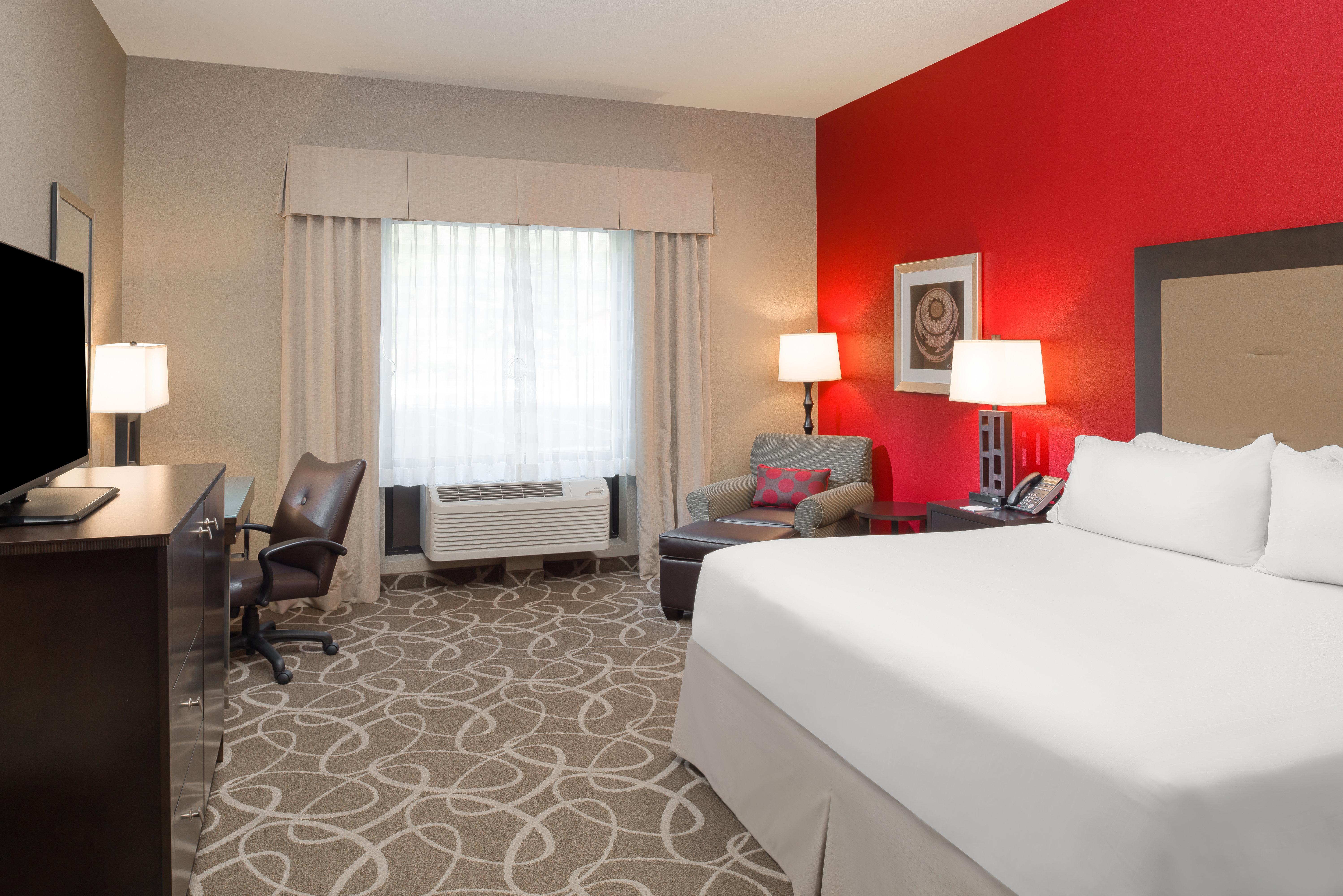 Holiday Inn Express Klamath - Redwood Ntl Pk Area By Ihg Bagian luar foto