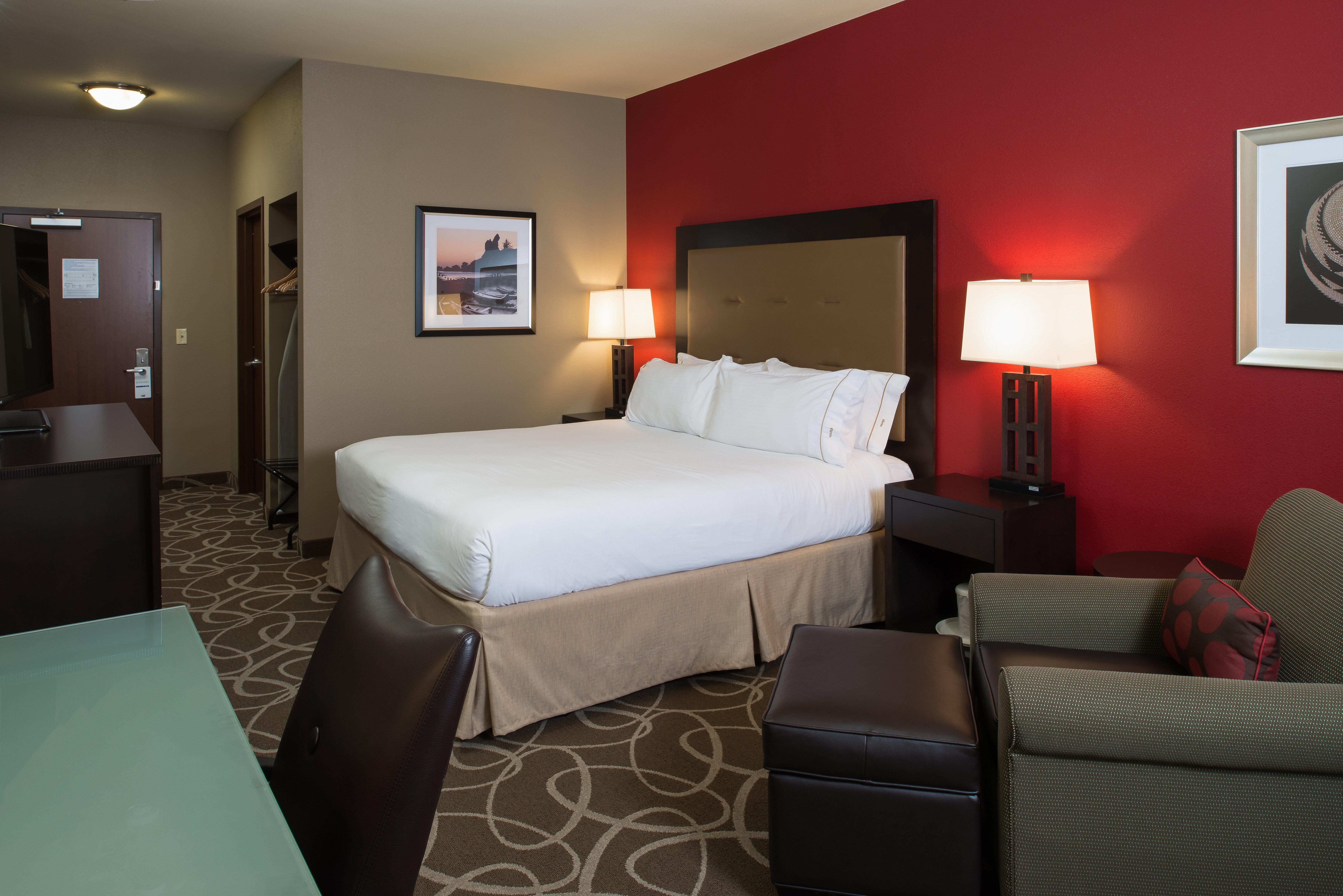 Holiday Inn Express Klamath - Redwood Ntl Pk Area By Ihg Bagian luar foto